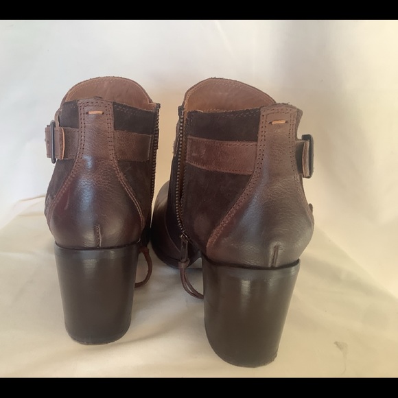 Levi’s Calimesa ankle boots; size 9 - Picture 5 of 8